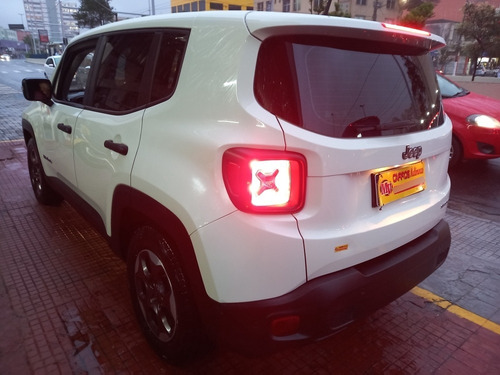 Imagem 7 de 7 de Jeep Renegade 2016 1.8 Sport Flex 5p