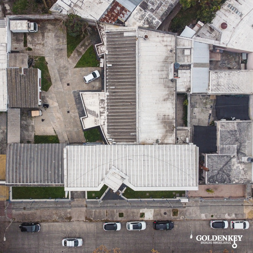 Venta Logística Depósito Y Oficinas Barrio La Blanqueada