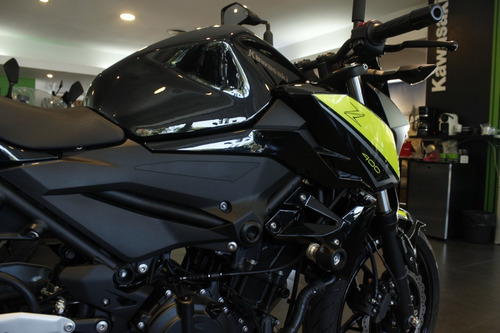 Imagen 5 de 15 de Kawasaki Z400 -18 Cuotas Sin Interés- 200km/h Con Akrapovic!