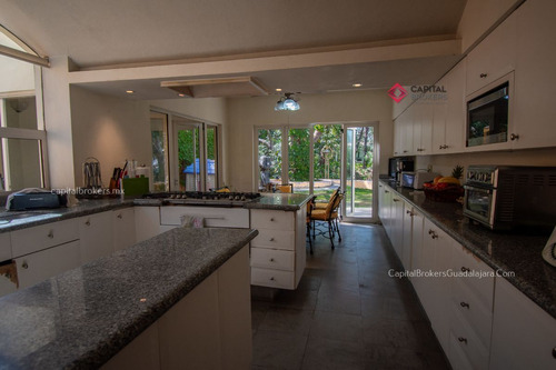 Hermosa Casa De Lujo En Venta En Puerta De Hierro Zona Andares.