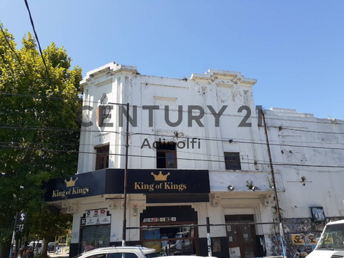 Imagen 5 de 9 de Importante Local Comercial En Montevideo Esq. Génova - Ensenada