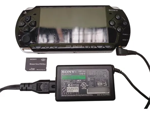 Sony Psp-2010 + Memory Stick Duo + Obsequio 3 Umd (Usado)