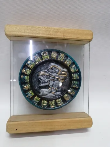 Escultura Calendario Maya En Piedra Cristal Y Madera De Mesa (Usado)