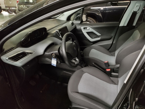 Imagen 7 de 8 de Peugeot 208 2015 1.6 Allure