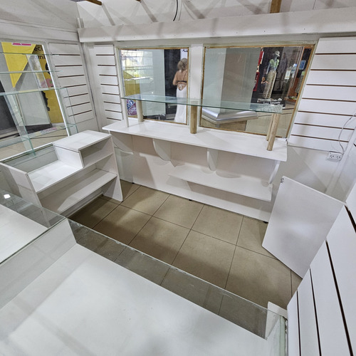 Oportunidad Alquiler Local/stand Comercial En Pilar Point, Pilar Centro
