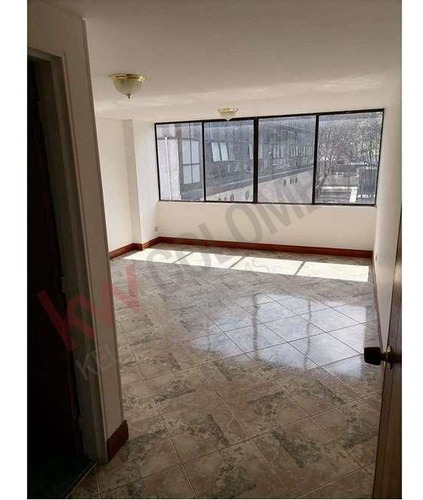Imagen 2 de 5 de Se Vende Oficina De 20 M2 En Una Zona Estratégica En Bogotá Ubicada En El Barrio Country-8940