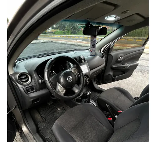 Nissan Versa 1.6 Advance