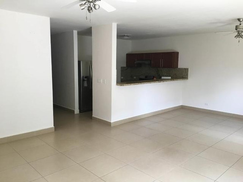 Imagen 3 de 14 de Venta De Apartamento En Ph Embassy Village, Albrook 21-282