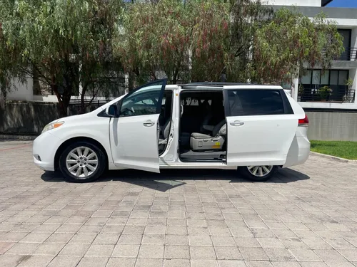 Toyota Sienna Xle Piel At