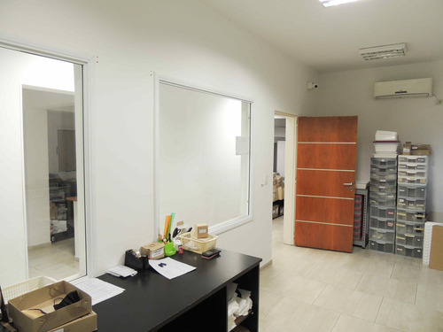 Venta Edificio Comercial En Esq. Lomas Del Mirador