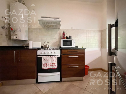 Venta Impecable 3 Ambientes Con Jardín Y Cochera, En La Vieja Estación Canning
