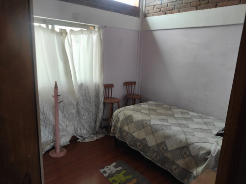 Casa Familiar Con Piscina, Quincho Y Gran Terreno Colina