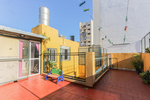 Ph En Venta Con Patios Y Terraza