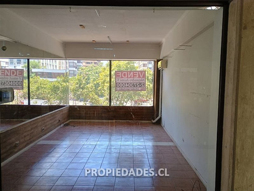 Local Comercial En Venta Con Estacionamiento En Las Condes