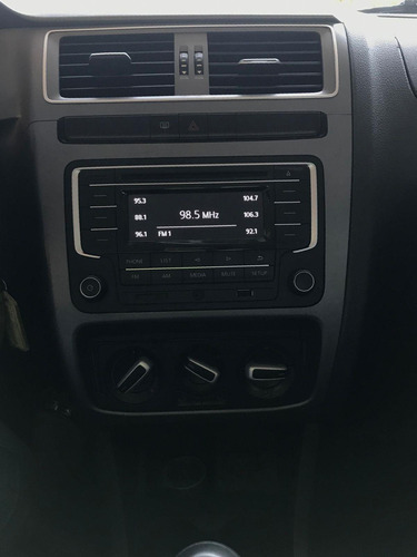 Imagem 12 de 14 de Volkswagen Fox 1.6 Msi Trendline (flex)