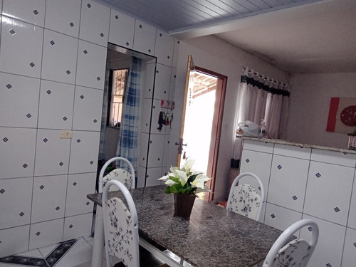 Casa1 São 4 Cômodos Casa2 São Dois Cômodos E 1 Banheiro