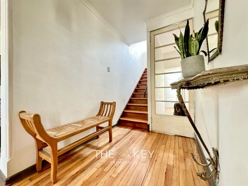 Casa En Venta De 4 Dorm. En Providencia