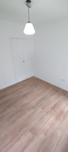 Venta - Belgrano Chico Departamento De 4 Ambientes Al Frente Con Balcón Baño Y Toilette - Refaccionado A Nuevo - A Metros De Av. Del Libertador Y Cercano A Los Bosques De Palermo