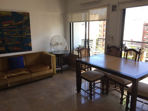 Venta 2 Amb. Con Balcón, Pileta, Muy Luminoso