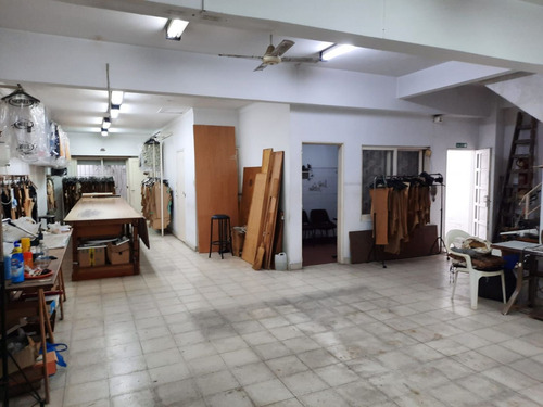 Alquiler Inmueble Comercial -local- Excelente Ubicacion Sobre Avenida Urquiza En Caseros Centro