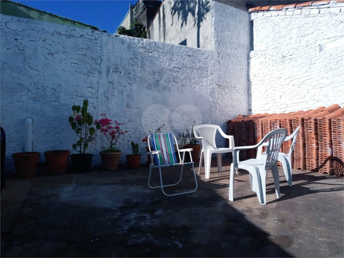 Imagem 24 de 25 de Você E Sua Familia Irão Morar Em Uma Charmosa Casa, Com Quintal, Em Um Bairro Maravilhoso. - Reo565323