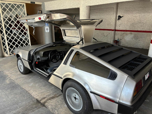 Delorean Delorean