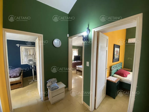 Venta Casa 5 Dormitorios. Playa Mansa, Punta Del Este