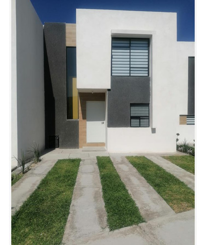 Casa En Venta En Miravalle