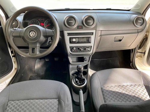 Imagem 11 de 14 de Vw Saveiro Cabine Dupla Trendline 1.6 2015 Completo