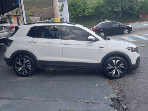 Volkswagen T-Cross 1.0 200 TSI TOTAL FLEX COMFORTLINE AUTOMÁTICO
