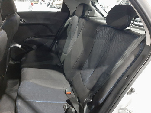Imagem 7 de 11 de Hyundai Hb20x 1.6 16v Style 2014