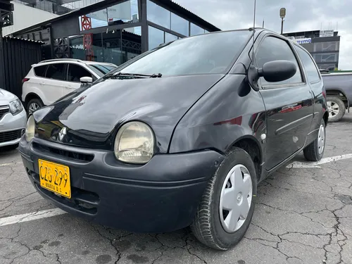 Renault Twingo Authentique 1.2cc MT