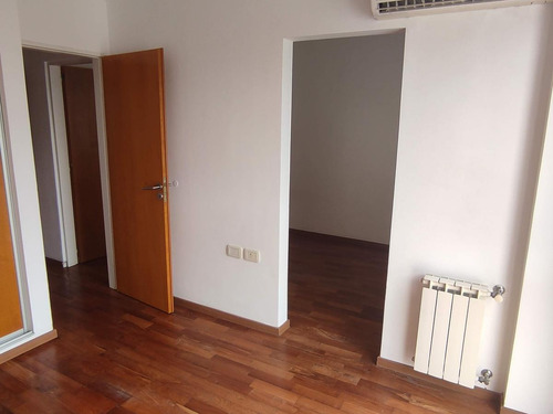 Imagen 11 de 17 de Venta Departamento 2 Dormitorios Frente A Plaza Olazabal - 7 Y 38 - La Plata