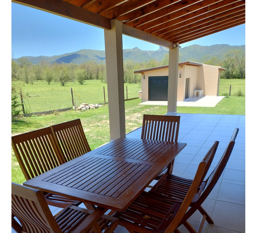 Hermosa Casa En La Mejor Zona De El Valle De Calamuchita, A 7 Minutos Del Centro De Villa General Belgrano.
