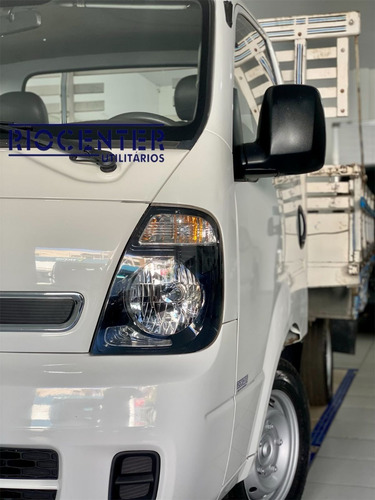 Imagem 10 de 16 de Kia Bongo - 2015/2016 2.5 K-2500 4x2 Cs Turbo Diesel 2p