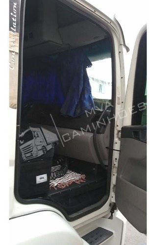 Caminhão Volkswagen 19-320 - 4x2 T