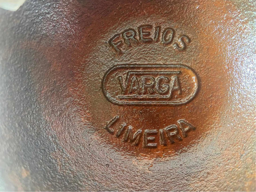 Imagem 2 de 5 de Cinzeiro Freios Varga De Ferro Antigo