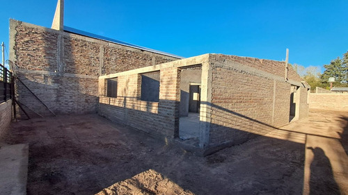 Venta Casa En Obra Gruesa-las Compuertas