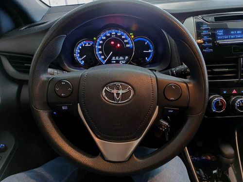 Toyota Yaris 1.3 16V FLEX XL MULTIDRIVE