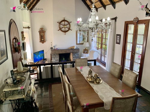 Casa En Pinares, 3 Dormitorios Alquiler Anual O Temporada- Ref: 7933