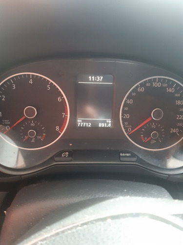 Imagen 8 de 10 de Volkswagen Suran 1.6 Imotion Highline 110cv 2017