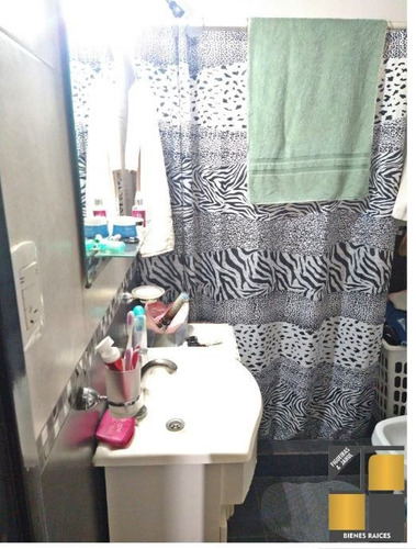 Imagen 7 de 14 de Departamento Tipo Casa En Venta En Lanus Oeste