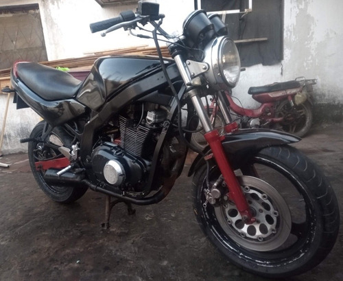Imagen 15 de 18 de Suzuki Gs 500 E