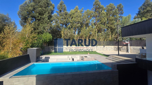 Espectacular Casa Nueva De 395 M2 En Nogales, Machalí