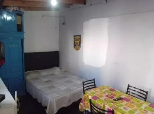 Casa En Venta - 2 Dormitorios 1 Baño - Cochera - 120mts2 - Rafael Castillo