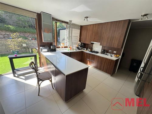Casa En Arriendo De 5 Dorm. En Chicureo, Colina