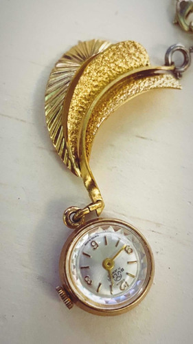Dije Reloj Buler Chapado En Oro Para Dama, Swiss Made