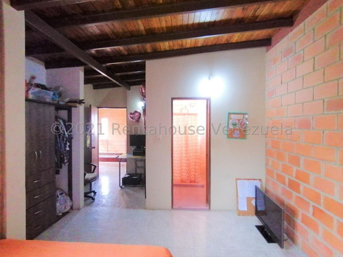 Imagen 25 de 30 de Casa En Venta En Valle Hondo, Lara Código Flex 22-15078 Asesor Inmobiliario Monica C Numero De Contacto +0-4-2-4- 5.5.6. 5.7. 5.9