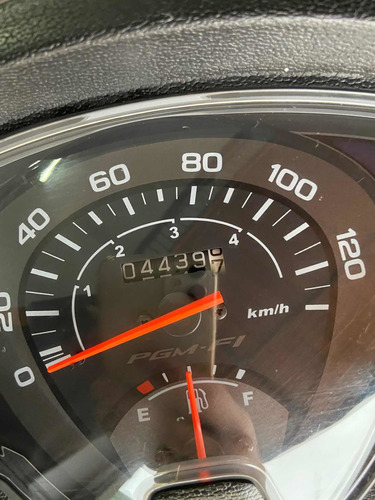Imagem 5 de 7 de Honda Biz 110i