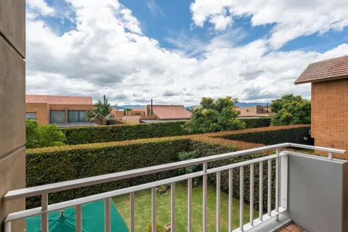 Casa En Venta En Hacienda Fontanar. Cod V14595